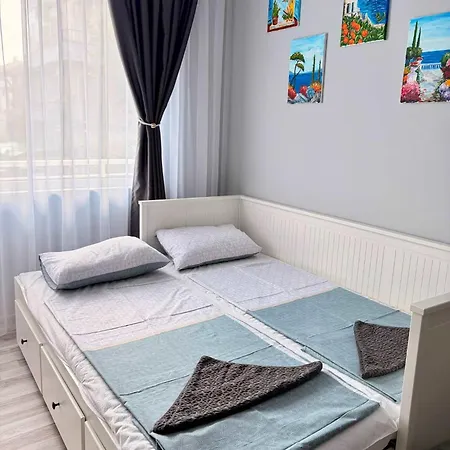 Lägenhet La Luna - Cozy Seaside In By Flat Mаnager *
